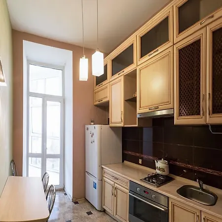 Apartment On Hutsulska Світло 24 Години * Λβιβ