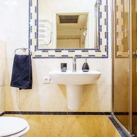 Apartment On Hutsulska Світло 24 Години * Λβιβ