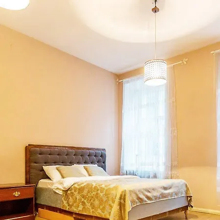 On Hutsulska 24h Electric Apartment
