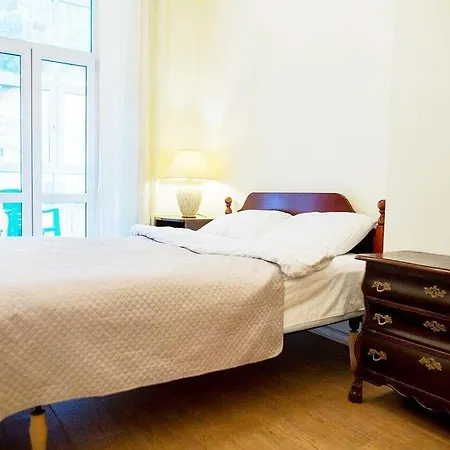 On Hutsulska 24h Electric Apartment *